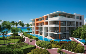 Secrets Aura Cozumel