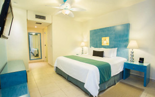 Secrets Aura Cozumel