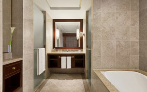 Al Husn Hotel Muscat