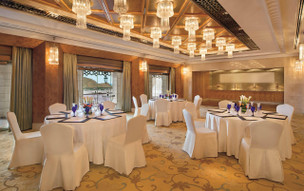 Al Bustan Palace, A Ritz Carlton Hotel