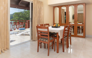 Coral Strand Smart Choice Hotel