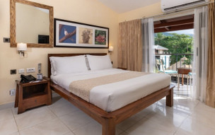 Coral Strand Smart Choice Hotel