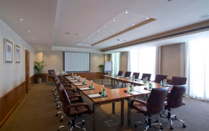 Swissôtel Al Murooj Dubai