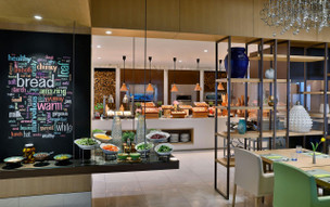 Al Habtoor Grand Resort, Autograph Collection