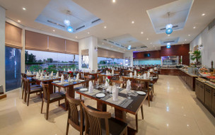 Ramada by Wyndham 3 (3)