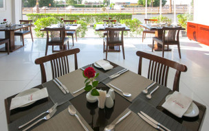 Ramada by Wyndham 3 (1)