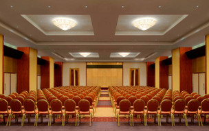 Le Méridien Al Aqah Beach Resort