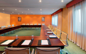 Le Méridien Al Aqah Beach Resort