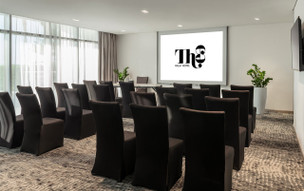 Th8 Palm Dubai Beach Resort Vignette Collection