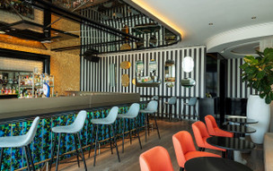 Th8 Palm Dubai Beach Resort Vignette Collection