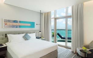 Th8 Palm Dubai Beach Resort Vignette Collection