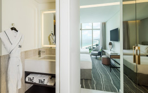 Th8 Palm Dubai Beach Resort Vignette Collection