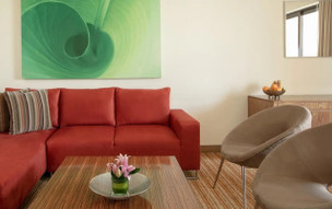 Traders Qaryat Al Beri, Abu Dhabi