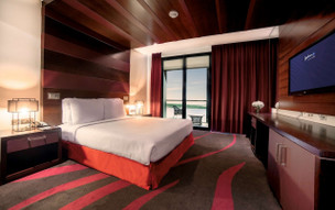 Yas Plaza Mangroves by IHG