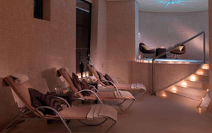 Yas Plaza Mangroves by IHG