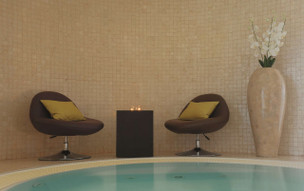 Yas Plaza Mangroves by IHG