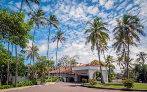 Tangerine Beach Hotel