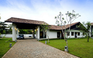 Kamili Beach Villa