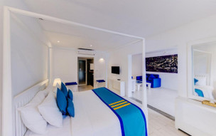 Trinco Blu by Cinnamon