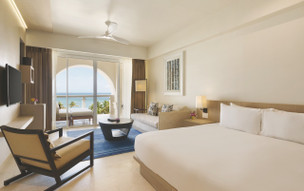 Hyatt Ziva Rose Hall