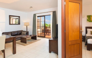 Melia Tortuga Beach Resort & Spa