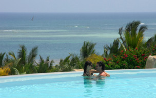 Kena-Swahili-Beach-bazen-14635