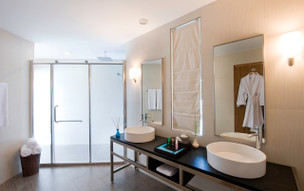 Niva Kuramathi Maldives