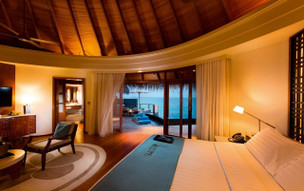 Constance Halaveli Resort