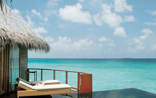 Constance Halaveli Resort