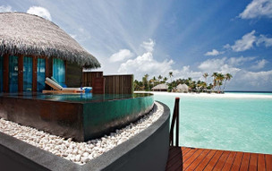 Constance Halaveli Resort