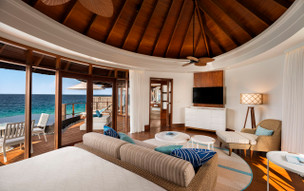 Constance Halaveli Resort