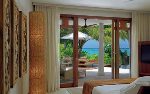 Constance Halaveli Resort