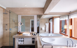 Taj Coral Reef Resort & Spa, Maldives