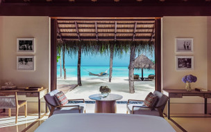 One and Only Reethi Rah