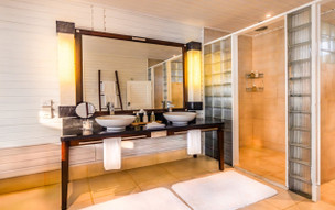 Komandoo Maldives Island Resort