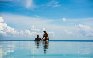 Komandoo Maldives Island Resort