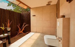 Kuredu Island Resort