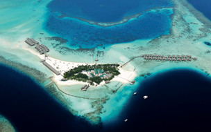 Constance Moofushi Resort