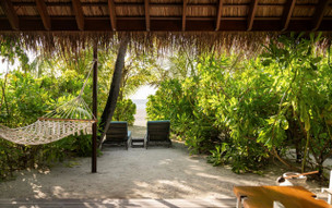 Constance Moofushi Resort