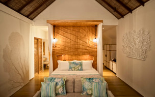 Constance Moofushi Resort