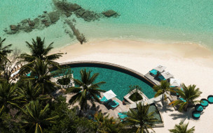 Constance Moofushi Resort