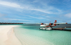 Constance Moofushi Resort