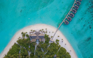 Furaveri Island Resort & Spa