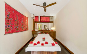 The Barefoot Eco Hotel