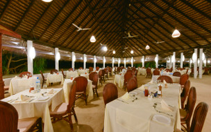 Angaga Island Resort