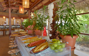 Angaga Island Resort