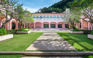 Centara Grand Beach Resort