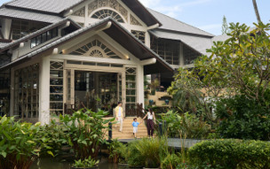 Dusit Thani Laguna Phuket Resort