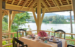 Dusit Thani Laguna Phuket Resort