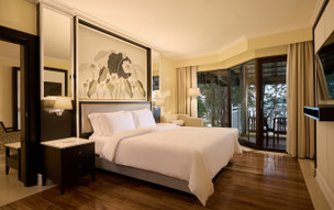 Dusit Thani Laguna Phuket Resort